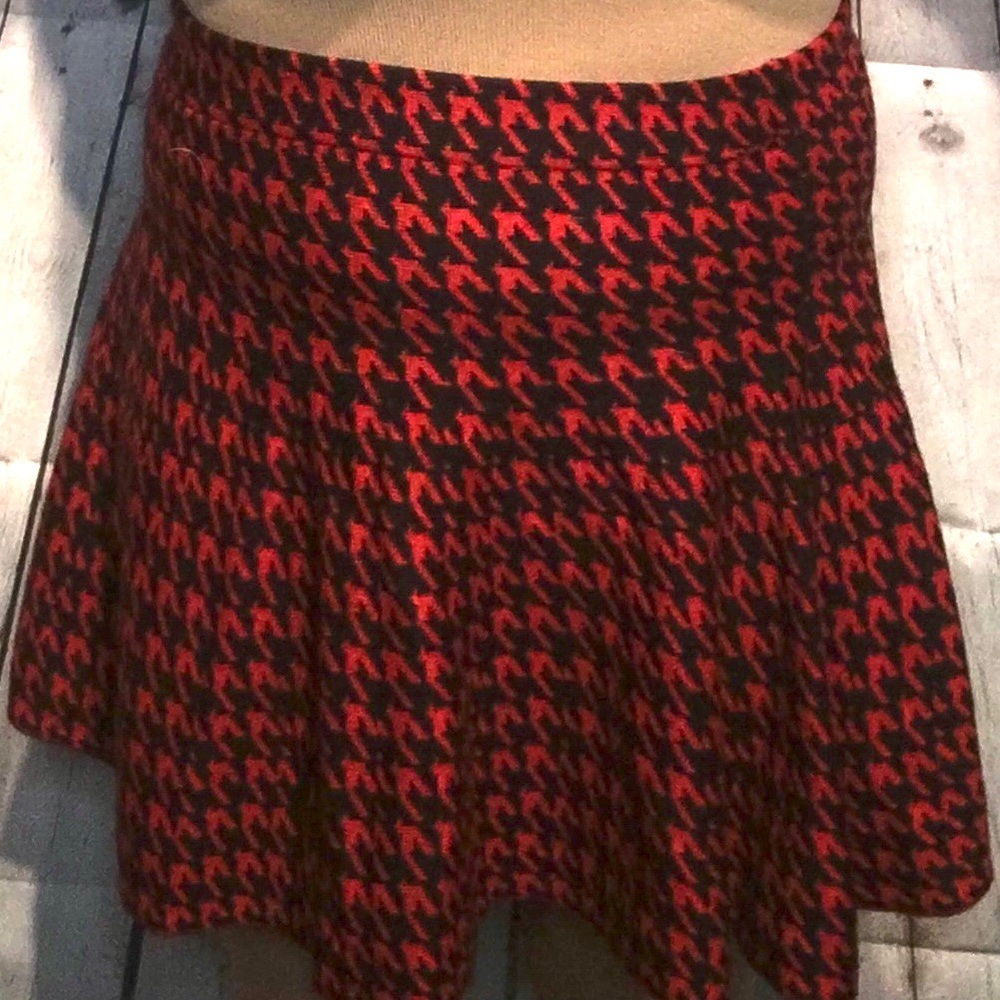 Red houndstooth skirt